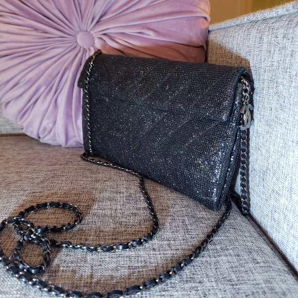 Aunthentic Chanel Limited Edition Dec 2014 - Picture 2 of 11